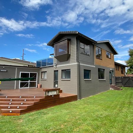 Spacious Retreat With Mountain View Rotorua Eksteriør bilde