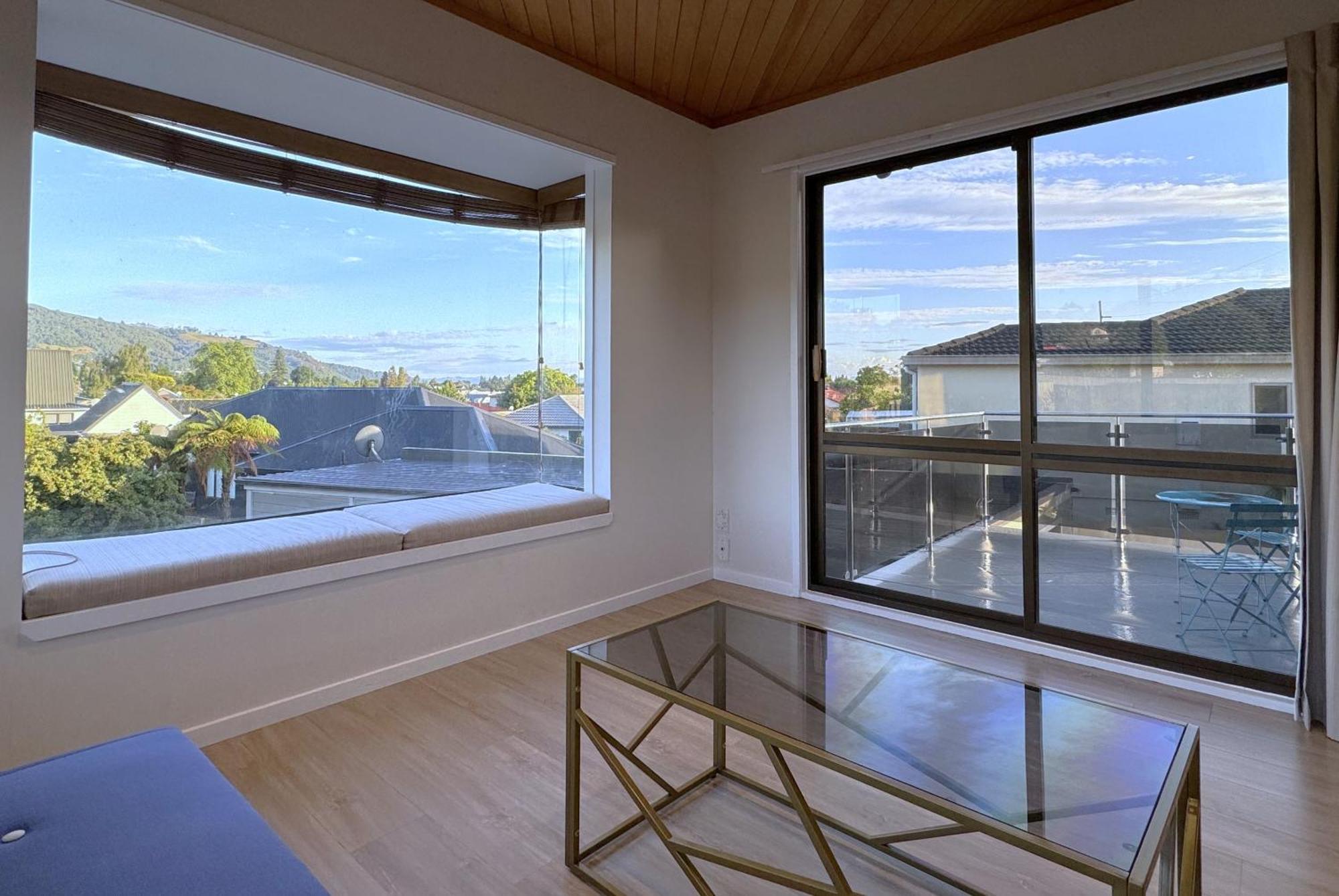 Spacious Retreat With Mountain View Rotorua Eksteriør bilde