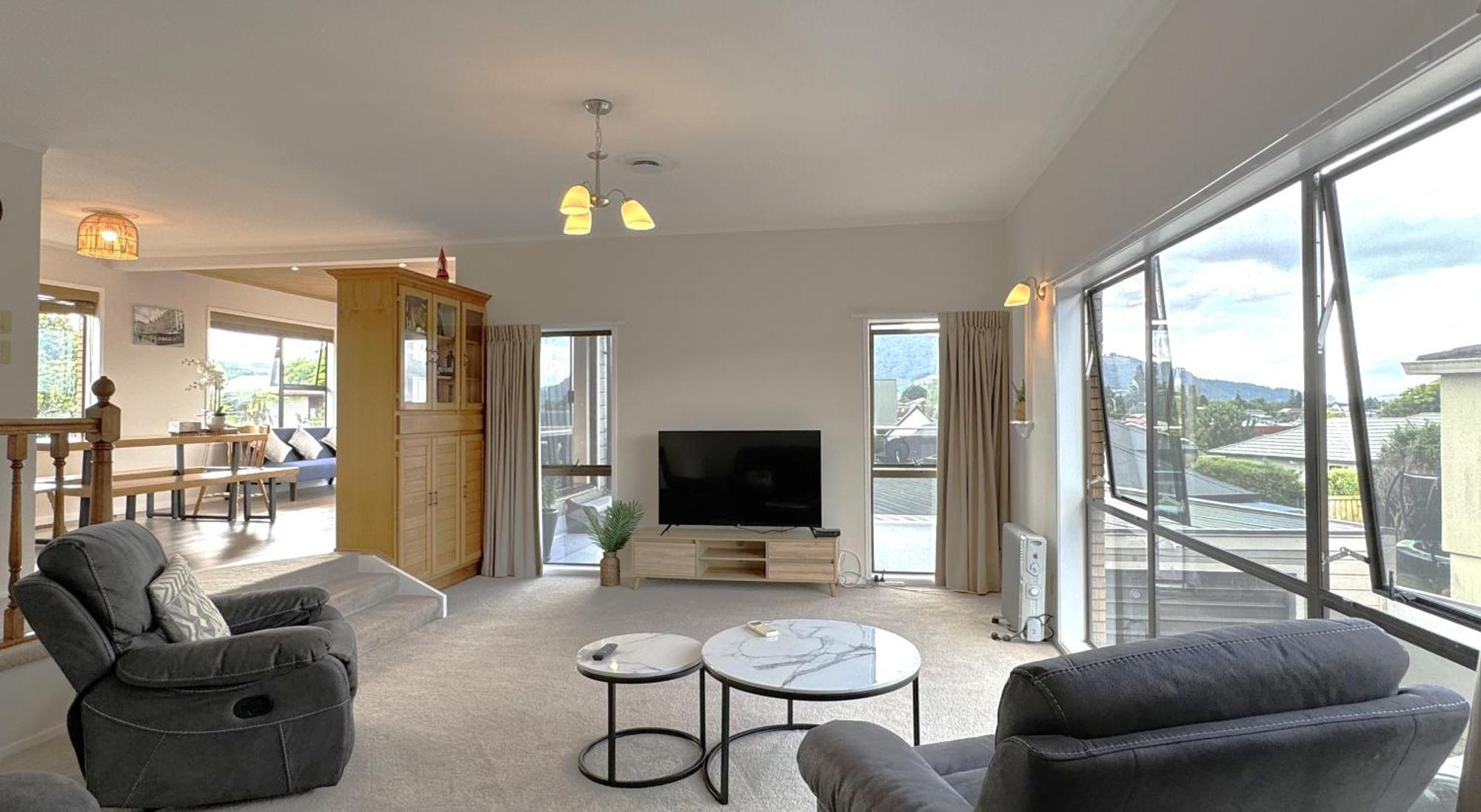 Spacious Retreat With Mountain View Rotorua Eksteriør bilde